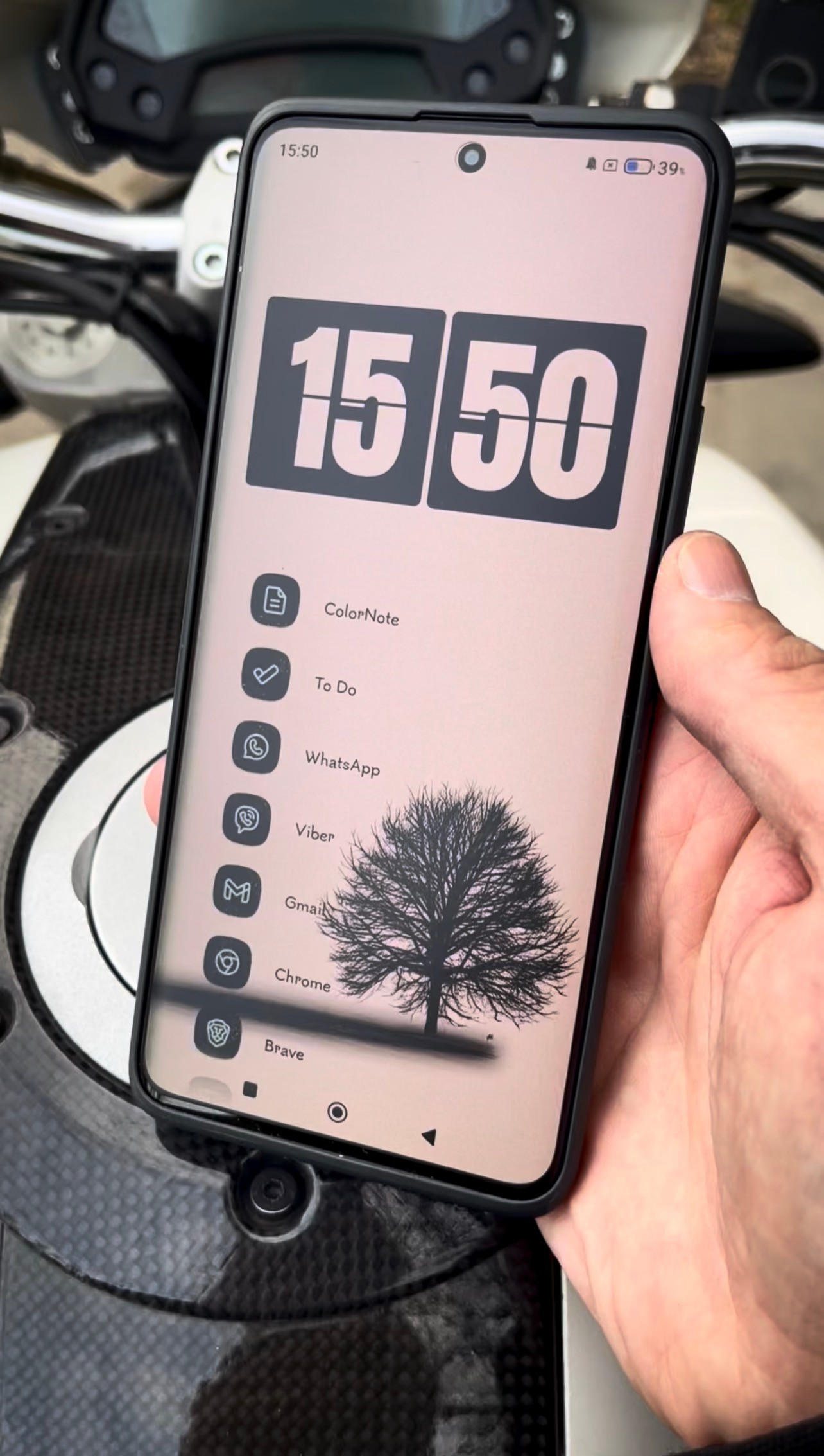 Minimalist Phone Setup 3