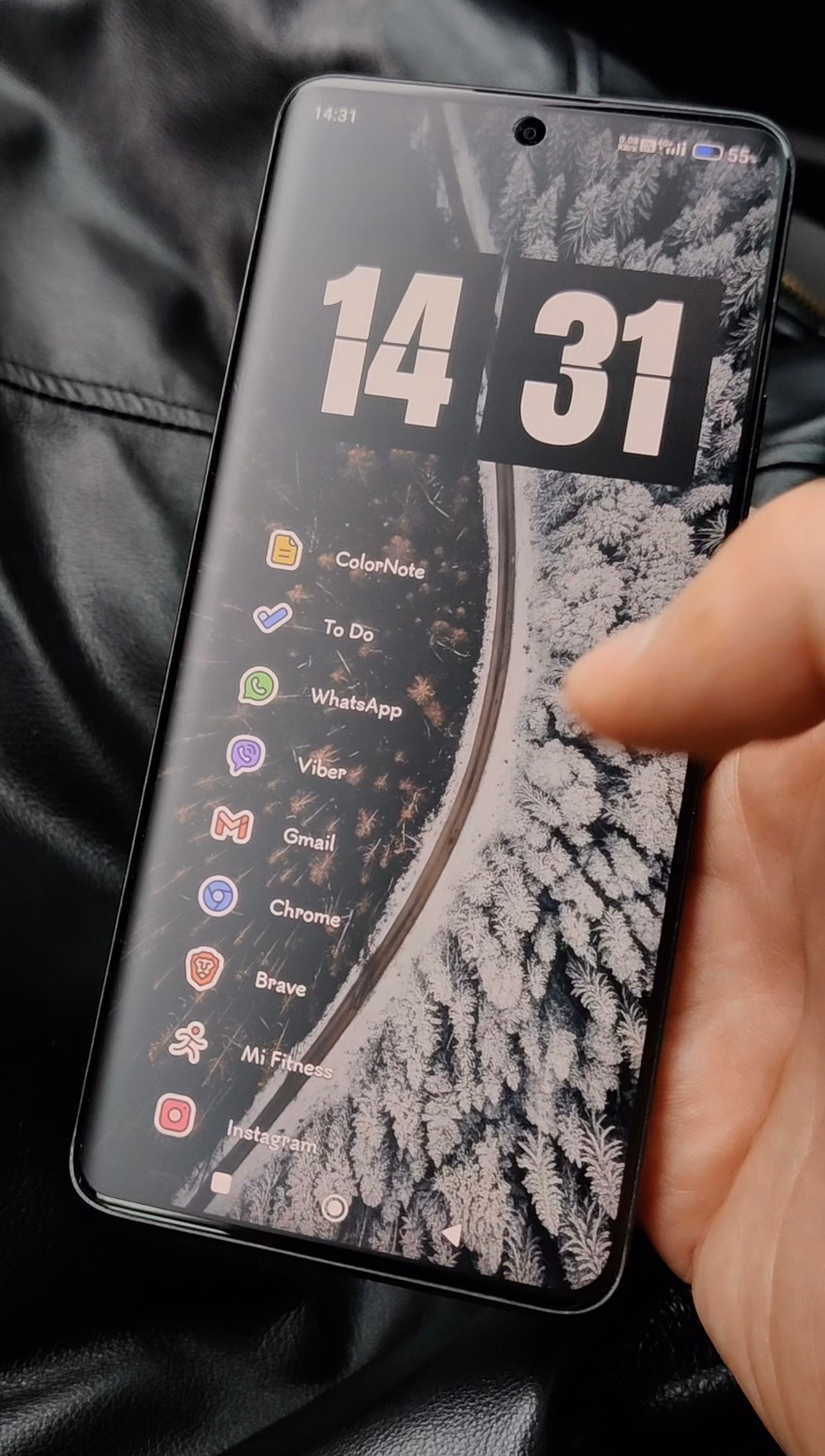 Minimalist Phone Setup 16